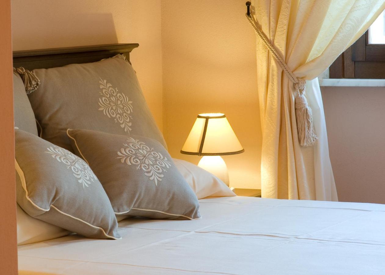 Piazza Azuni 18 Guest House Sassari Ngoại thất bức ảnh