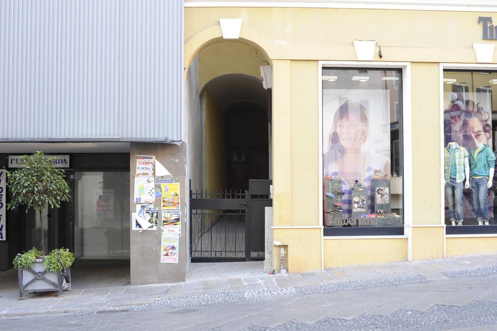 Piazza Azuni 18 Guest House Sassari Ngoại thất bức ảnh