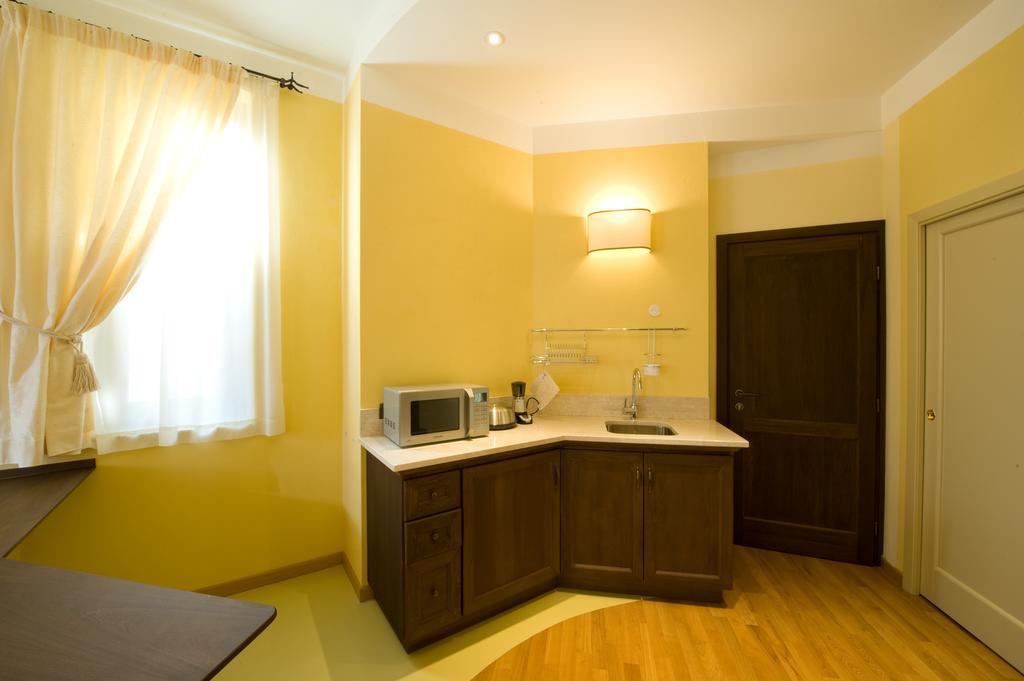 Piazza Azuni 18 Guest House Sassari Phòng bức ảnh